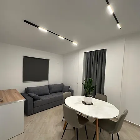 Marsal Apartmán Sarandë