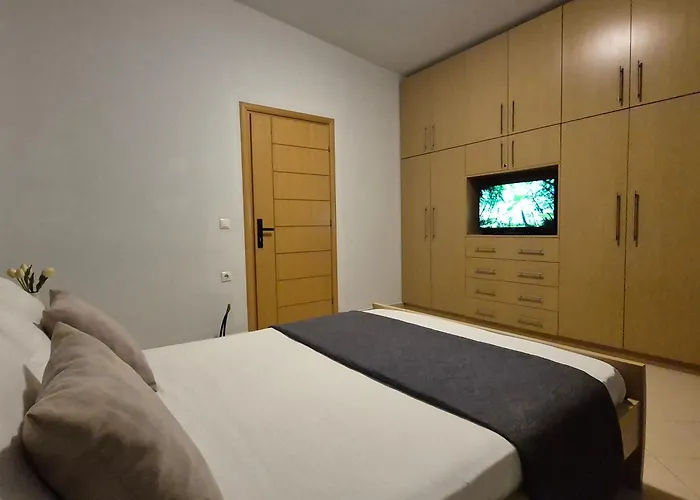 Marsal * Sarandë